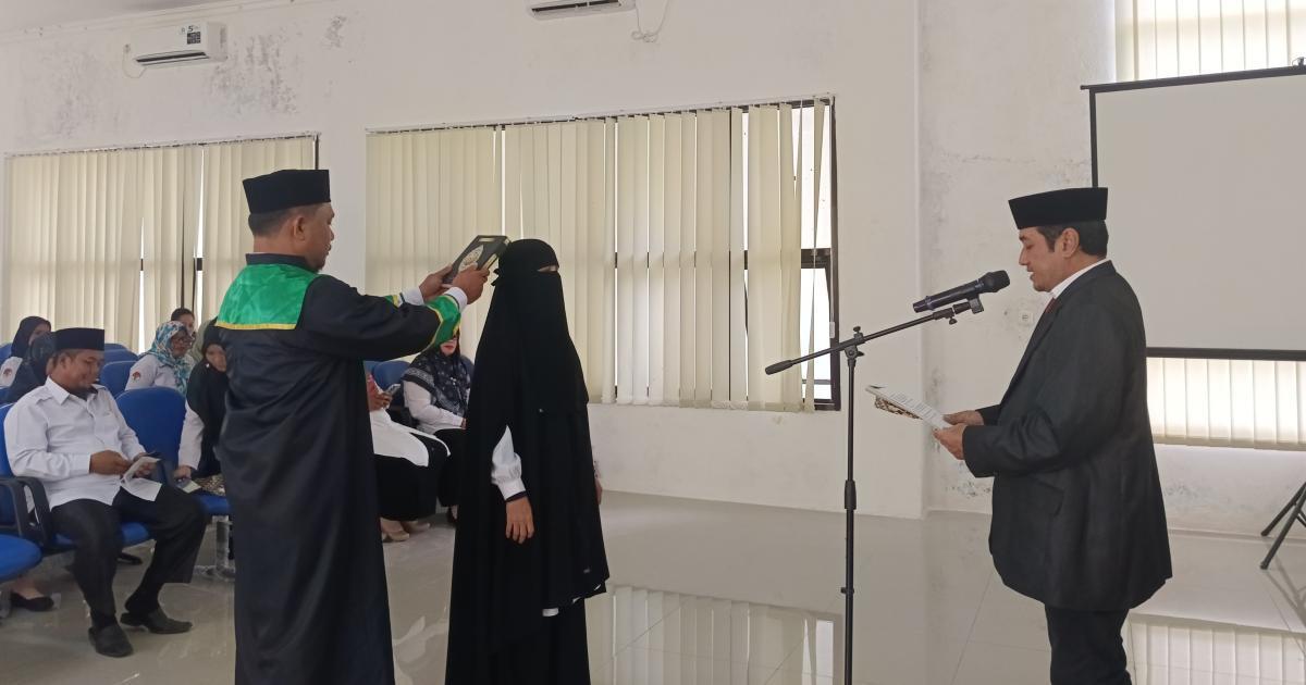Kemenag Morotai Lantik Pejabat Baru Kepala Urusan TU MTsN 1