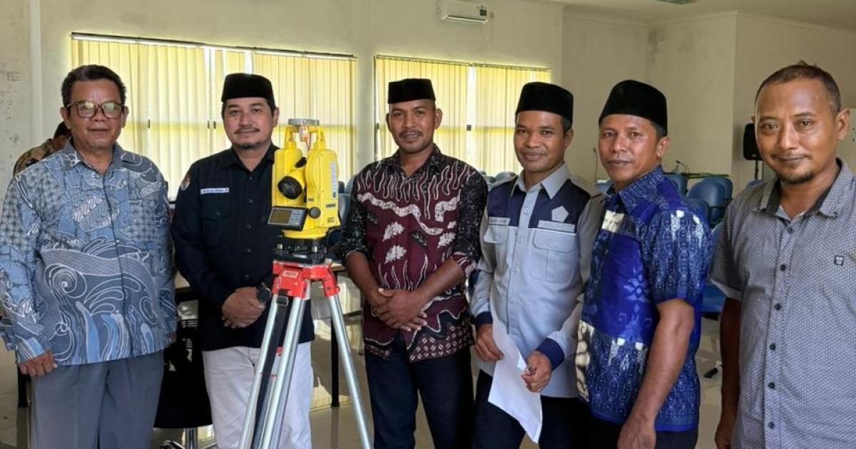 Kakankemenag Pulau Morotai Pantau Pelatihan Kalibrasi Arah Kiblat Kepala KUA