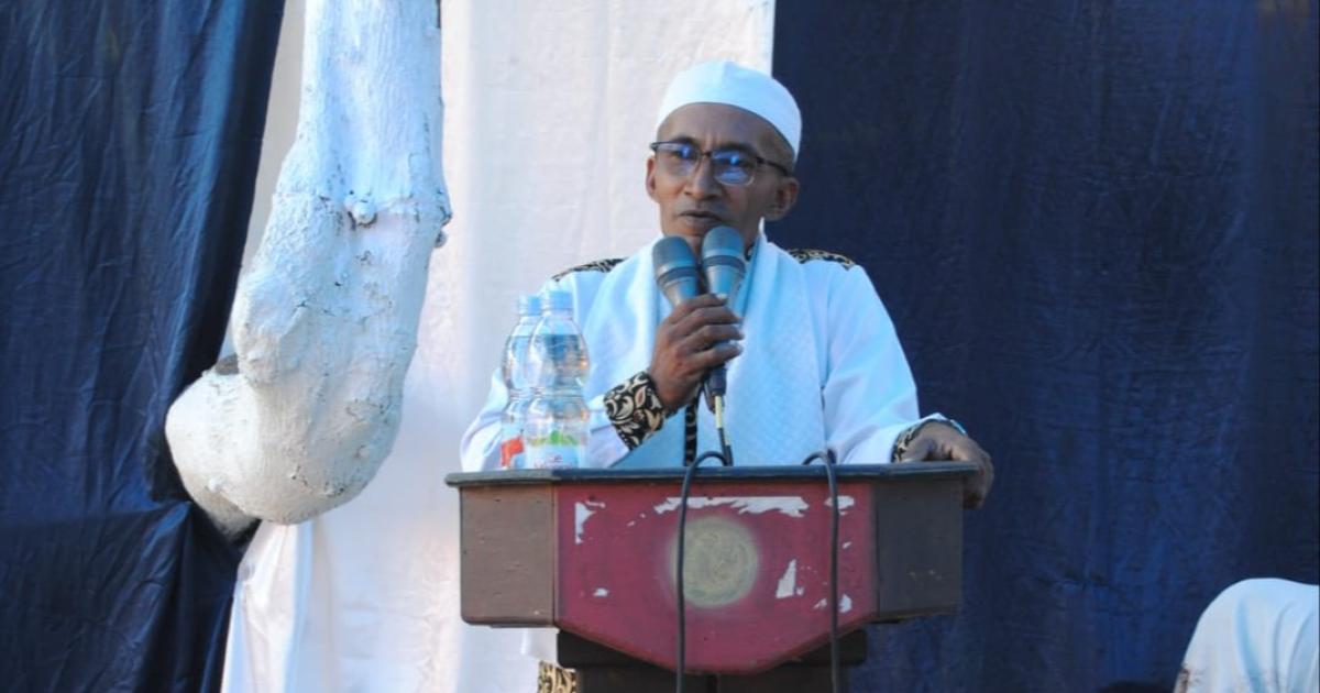 Kasubbag TU Kemenag Morotai Sampaikan Hikmah Haji pada Walimatul Haj di Sangowo