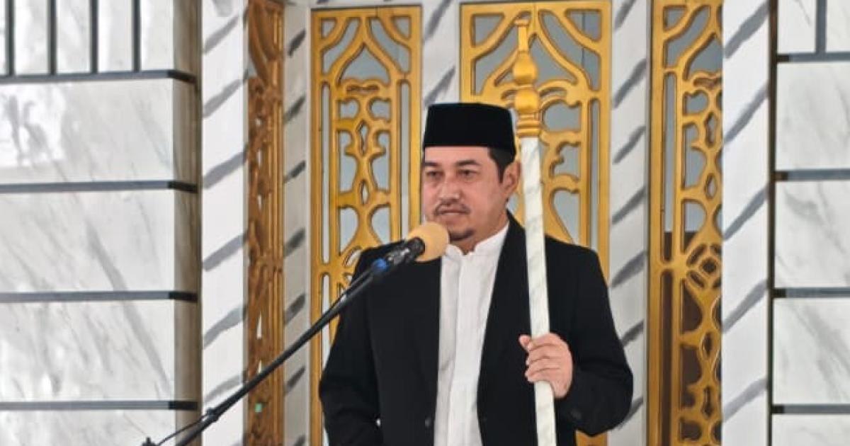 KakanKemenag Morotai Tekankan Moderasi Beragama Saat Safari Jumat di Masjid Agung Baiturrahman
