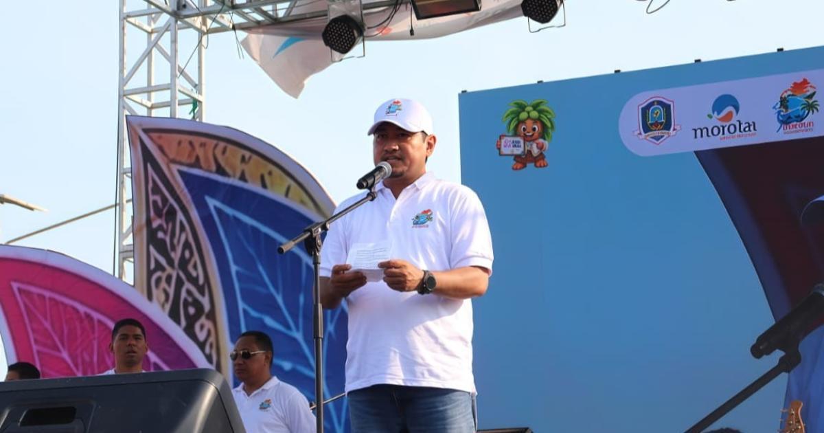 Kakankemenag Morotai Pimpin Doa Pembukaan Morofest 2026, Harapkan Budaya dan Pariwisata Makin Berkembang